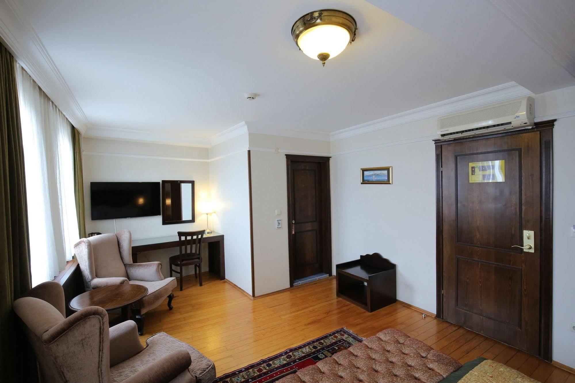 Отель Tria Istanbul-special Category 4*